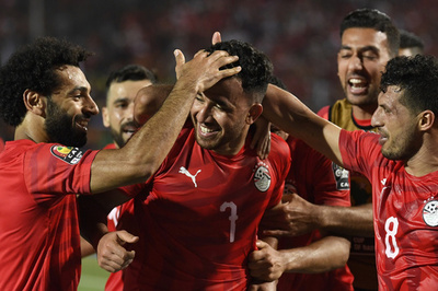 開催国エジプトがネーションズカップ開幕戦勝利、ジンバブエ下す