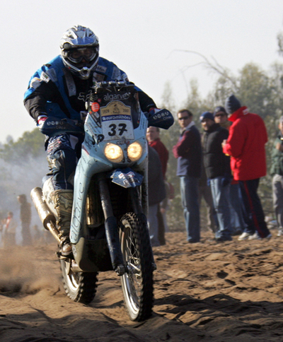 ＜ダカールラリー2007＞ファリア トップタイムをマークして第1ステージを制す - ポルトガル