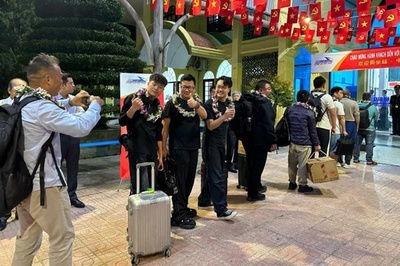 5年ぶり 中越国際旅客列車がベトナムのハノイに到着