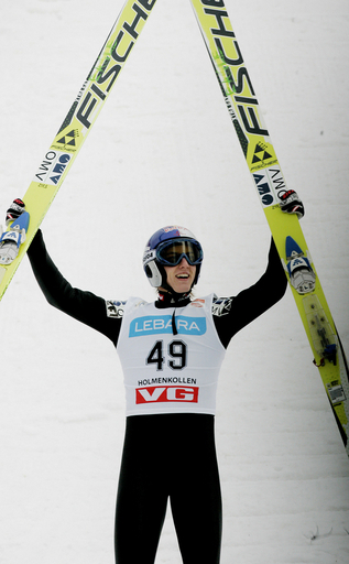 シュリーレンツァウアー W杯第29戦制しシーズン4勝目