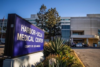 ウッズ選手は事故から「回復中」 脚にはボルトやロッド挿入