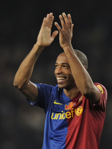 バルセロナ アンリのハットトリックでバレンシアに大勝