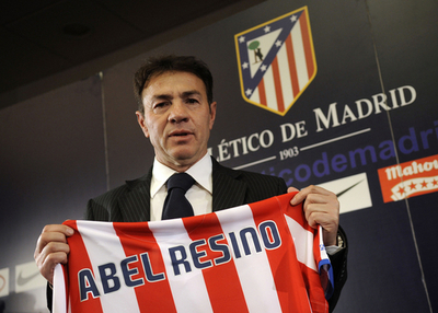 アトレティコ レシノ氏の新監督就任を発表