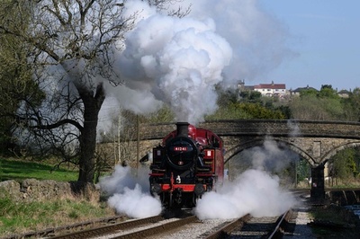 歴史あるキースリー＆ワースバレー鉄道 英イングランド