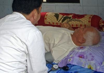 キュー・サムファン議長の妻、特別法廷への自主的出頭はないと否定