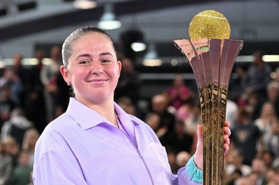 オスタペンコが今季2勝目 アレクサンドロワ下しリンツ大会V