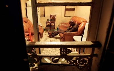 性欲強すぎる妻にへきえき、夫が警察に避難 ドイツ