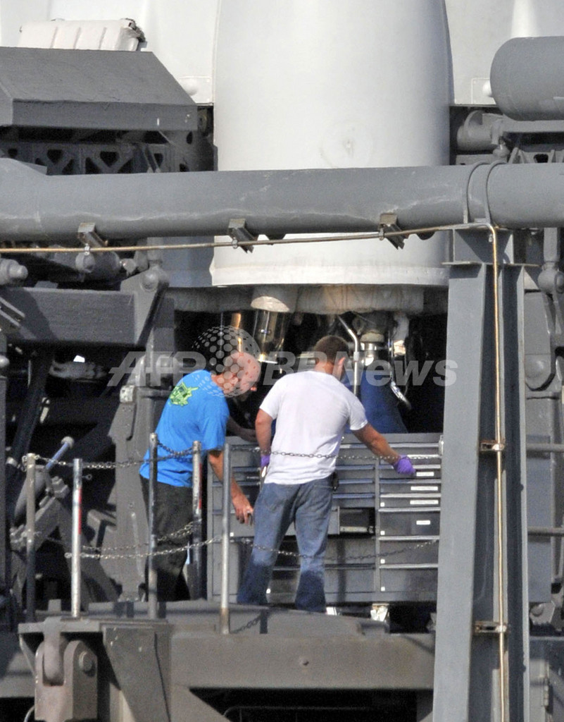 スペースXの宇宙船「ドラゴン」打ち上げ、0.5秒前に中止 エンジンにトラブル