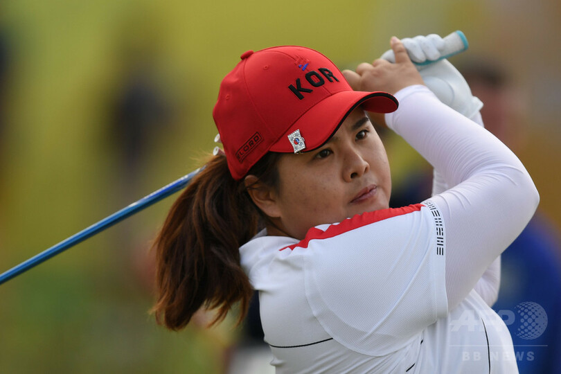 朴仁妃が単独首位、ルイスが猛チャージで2位浮上 ゴルフ女子