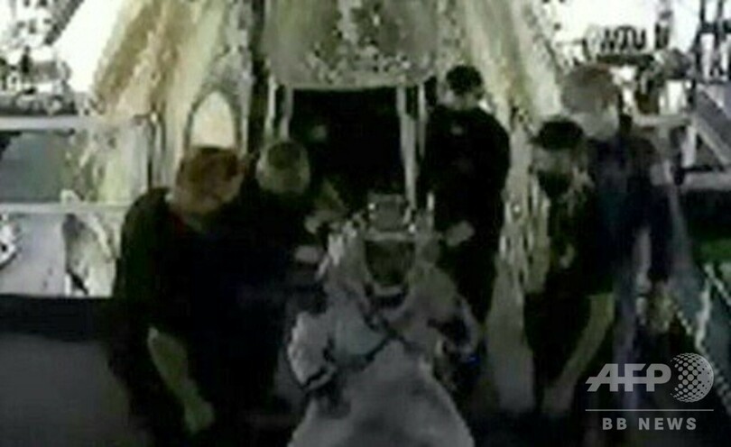 米有人宇宙船クルードラゴン、無事着水 地球に帰還