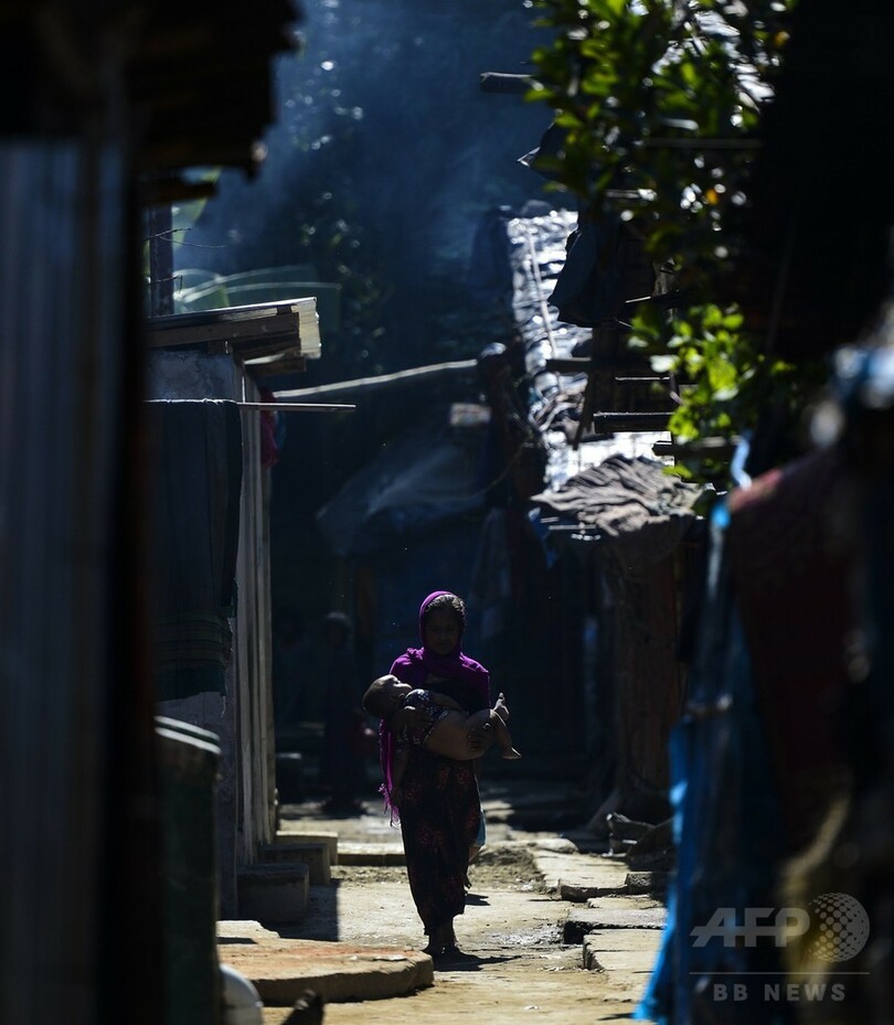 ロヒンギャ2万1000人、ミャンマーからバングラデシュへ脱出