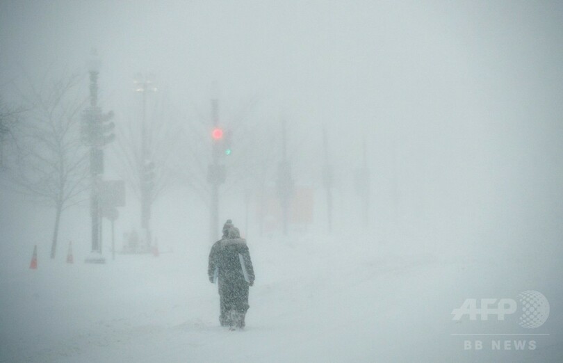 米東部の歴史的暴風雪、死者25人に 首都ワシントンで影響続く
