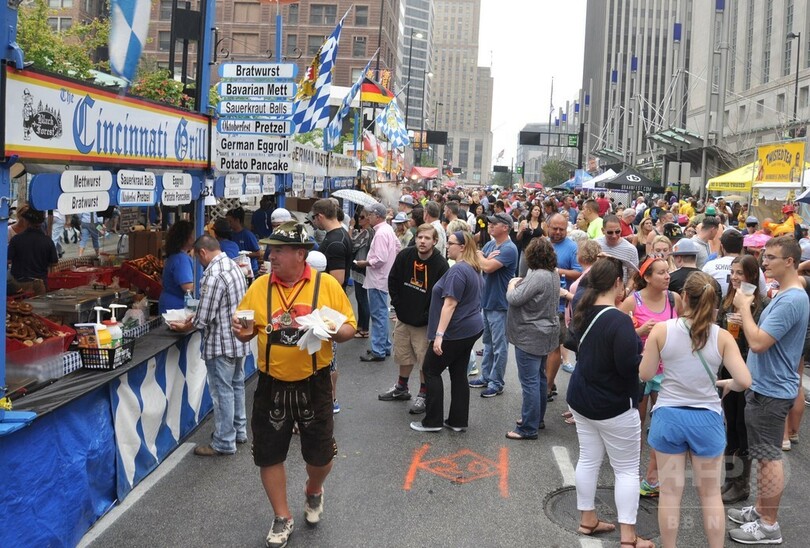 ホットドッグが走る走る、米国でもオクトーバーフェスト
