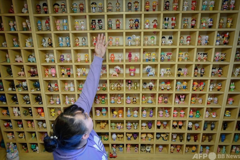 中国の若者がはまる「ブラインドボックス」 弊害指摘する声も