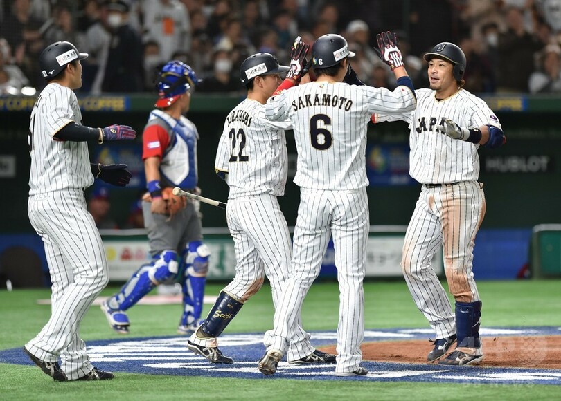 日本がキューバとの乱打戦制す、3度目のWBC優勝へ白星発進