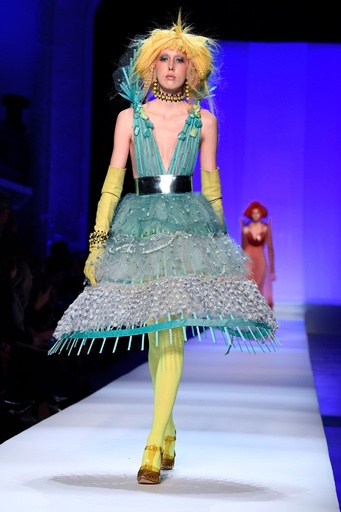 ジャンポール・ゴルチエ」19年春夏パリ・オートクチュール 写真82枚