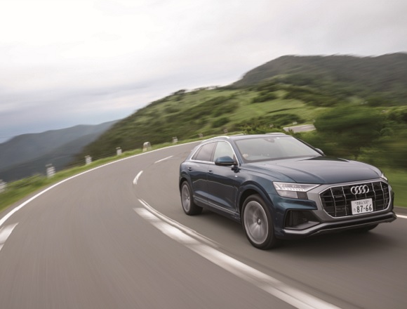 アウディ初のSUVクーペ、Q8に日本で乗った。いいところ取り。 アウディ初のSUVクーペ、Q8に日本で乗った。いいところ取り。