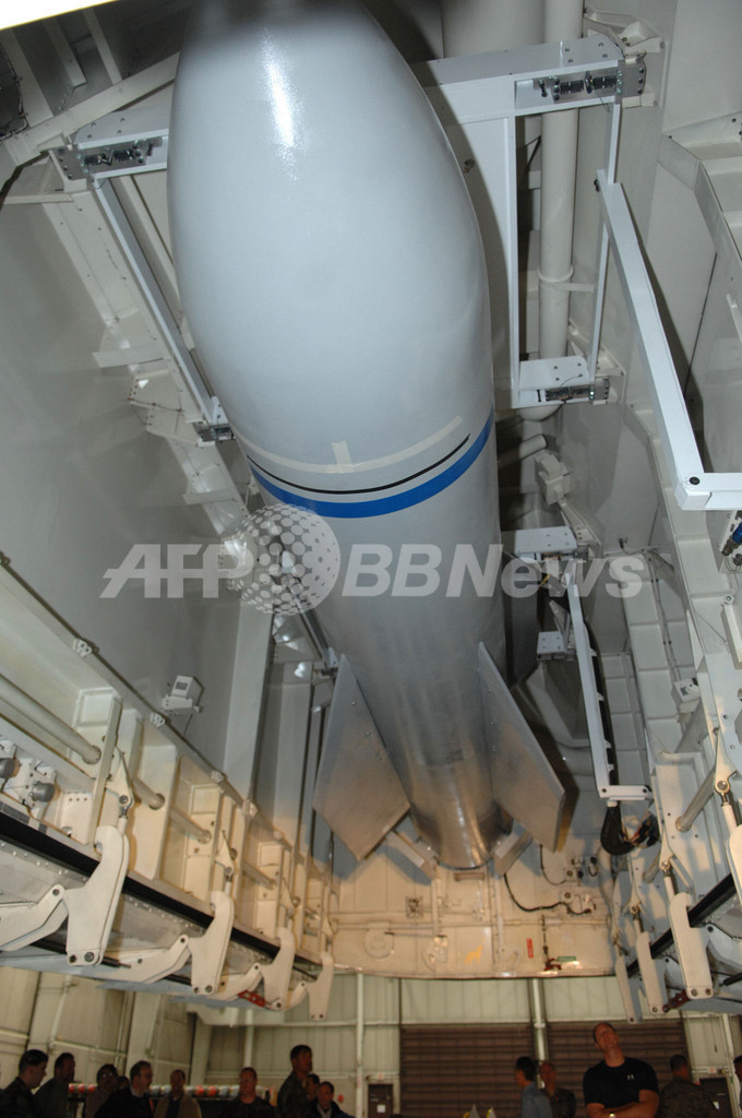 米空軍、新型の大型貫通爆弾を配備 重さ3万ポンド 米空軍、新型の大型貫通爆弾を配備 重さ3万ポンド