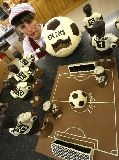 ドイツの特製チョコでサッカー欧州選手権を応援 写真4枚 国際ニュース