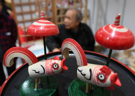 写真特集】伝統の江戸独楽（こま） 職人の技と思いをのせて 写真18枚