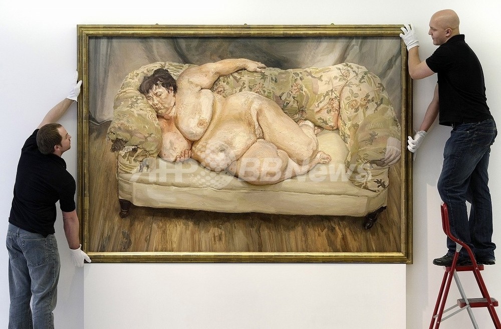 ルシアン・フロイドの裸婦像、存命中の画家の作品として史上最高価格で 