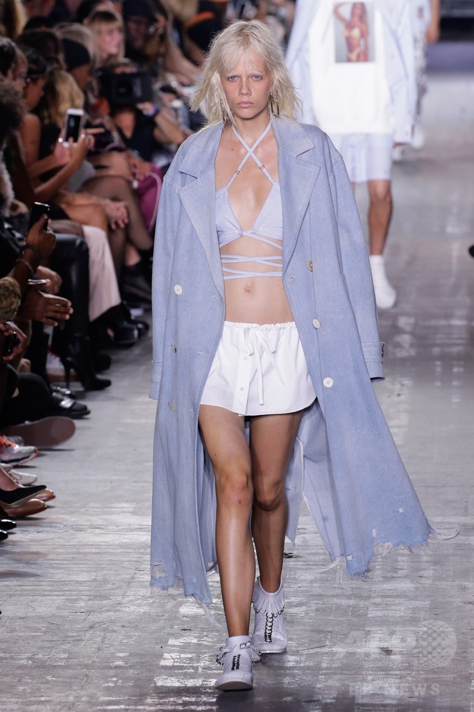 「アレキサンダー ワン」17年春夏