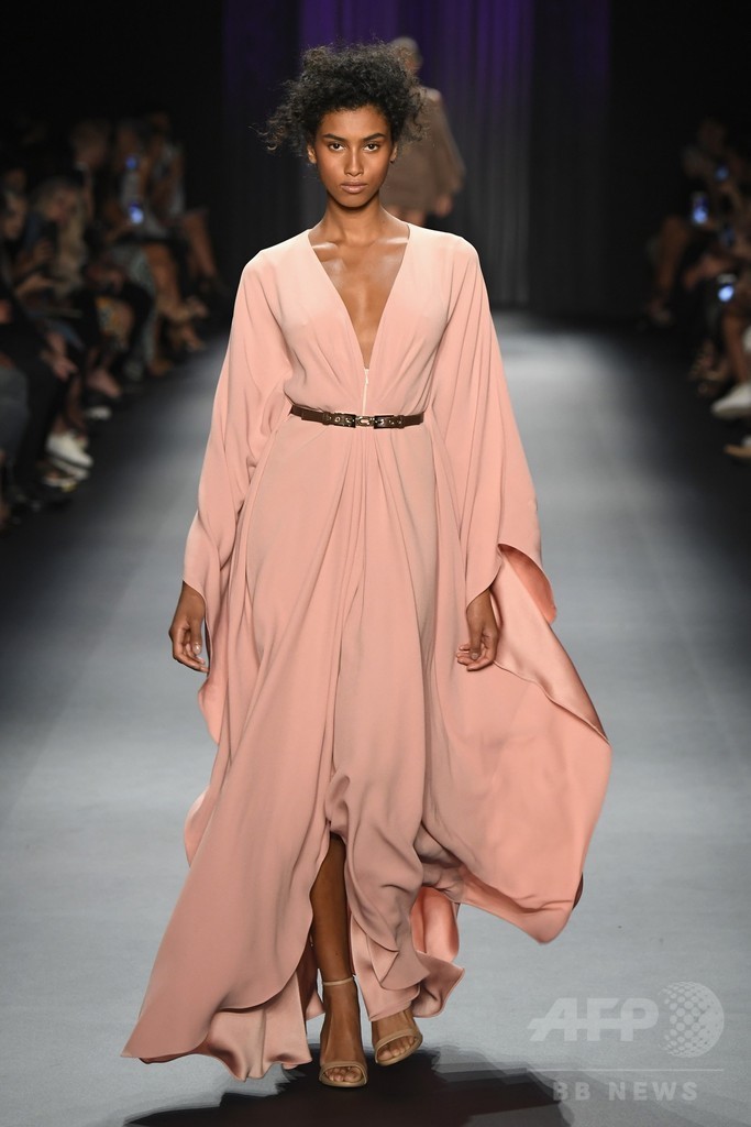 「オデイ・シャカール」17年春夏