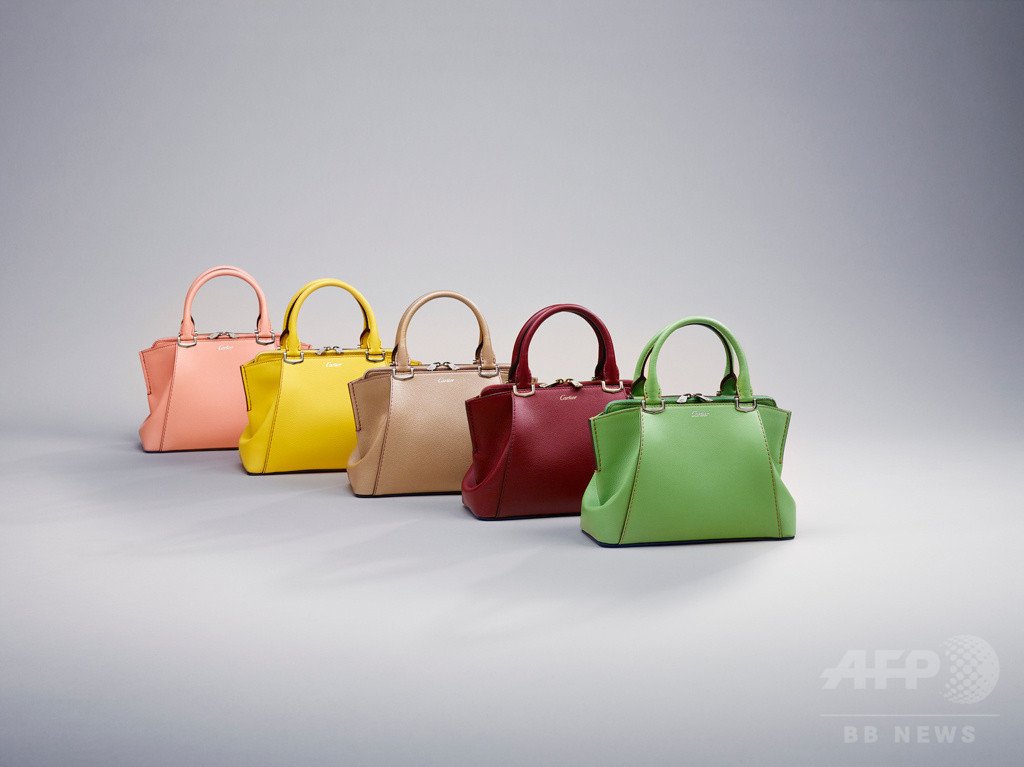 「カルティエ」、宝石カラーを纏ったミニバッグ登場