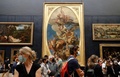 フランスのパリで、営業再開したルーブル美術館を訪れる人々（2020年7月6日撮影）。(c)FRANCOIS GUILLOT / AFP