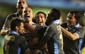 サッカー欧州チャンピオンズリーグ2011-12（UEFA Champions League 2011-12）は7日、グループリーグ第6節の試合が各地で行われ、ナポリ（SSC Napoli）は2-0でビジャレアル（Villarreal CF）に快勝し、グループAの2位で決勝トーナメント進出を果たした。

後半20分にギョクハン・インレル（Gokhan Inler）が挙げた先制点に歓喜するナポリの選手（2011年12月7日撮影）。(c)AFP/JOSE JORDAN
&lt;a href=&quot;http://www.afpbb.com/article/sports/soccer/champion-league/2844527/8175933&quot;&gt;&lt;b&gt;＜記事本文へ戻る＞&lt;/b&gt;&lt;/a&gt;