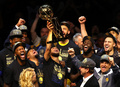 2018年のNBAファイナルを制したゴールデンステイト・ウォリアーズ（2018年6月8日撮影）。(c)Justin K. Aller/Getty Images/AFP