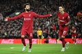 サッカーイングランドFAカップ3回戦、リバプール対ウォルバーハンプトン・ワンダラーズ。ゴールを喜ぶリバプールのモハメド・サラー（左、2023年1月7日撮影）。(c)Oli SCARFF / AFP