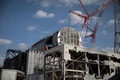 福島第一原子力発電所の3号機原子炉の建屋（2018年1月31日撮影）。(c)AFP PHOTO / Behrouz MEHRI