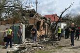ロシア・ウクライナ双方が民間施設攻撃、スーパーやバス停 10人死亡