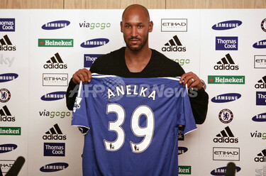 チェルシー アネルカの入団会見を行う 写真6枚 国際ニュース：AFPBB News