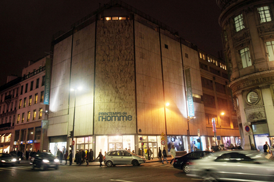 仏全土で治安対策を強化 パリ百貨店での爆発物発見で