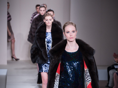 ＜14/15年秋冬東京コレクション＞ロイヤル チエ