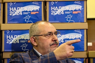 プーチン氏の対抗馬、選管に署名提出 ロシア大統領選