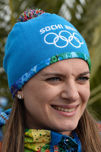 棒高跳びの女王イシンバエワが第1子を出産