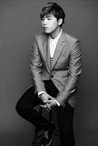 『熱いアンニョン』のイ・ホンギ、インタビューでのポートレート公開