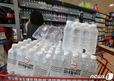韓国で「ラベルなしのミネラルウォーター」義務化…電子製品は無料で廃棄可能に