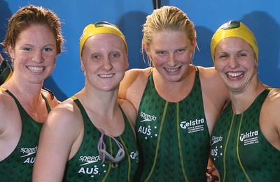 ＜第12回世界水泳選手権＞競泳、オーストラリア 女子4x100メートルメドレーリレー決勝で世界記録を更新し金メダル - オーストラリア