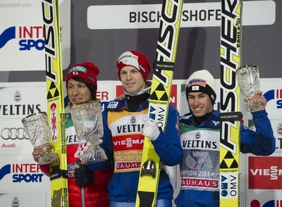 ジャンプ週間の王者はクラフト、葛西が最終戦2位もアマンが転倒