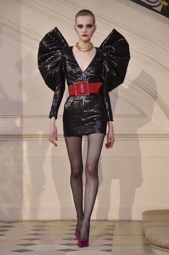 「サンローラン」16/17年秋冬