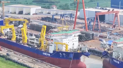 中国が独自に開発した超大型ドラグサクション式浚渫船が進水