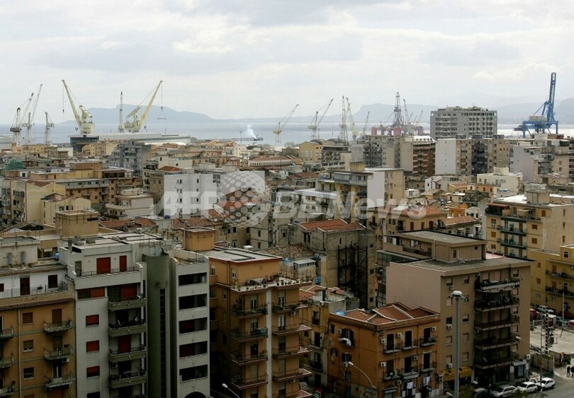 予防拘禁中のマフィア、太りすぎで自宅監禁に