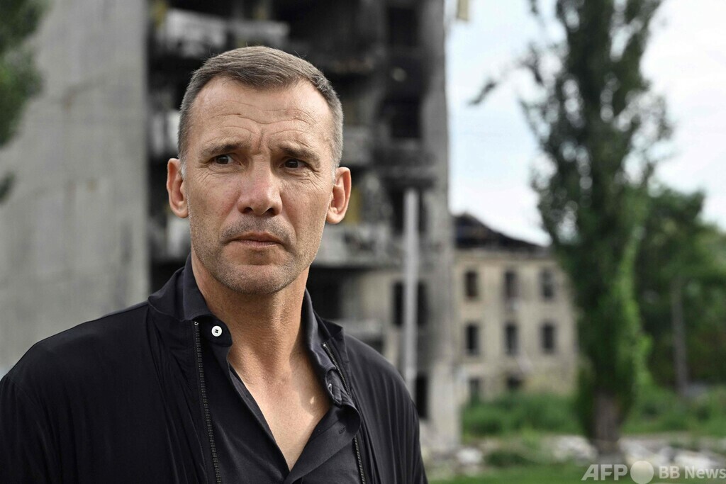 母国ウクライナの荒廃に涙…シェフチェンコ氏が心境を吐露 写真1枚 国際ニュース：AFPBB News