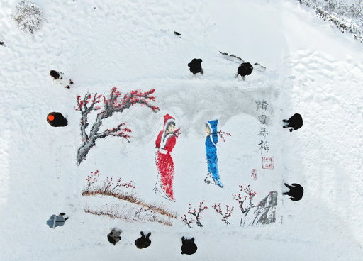 雪のキャンバスに鮮やかに…伝統絵画現る 中国・洛陽市 写真6枚 国際