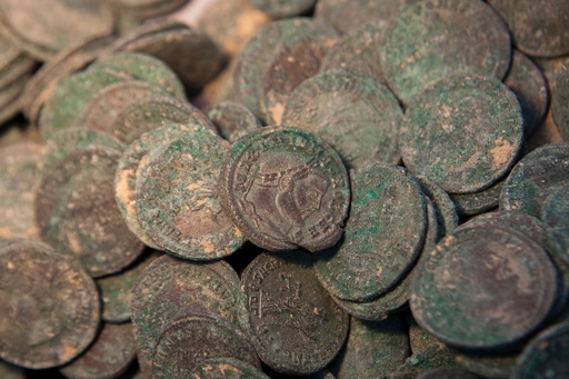 水道工事現場から古代ローマの硬貨、総重量600キロ スペイン 写真9枚