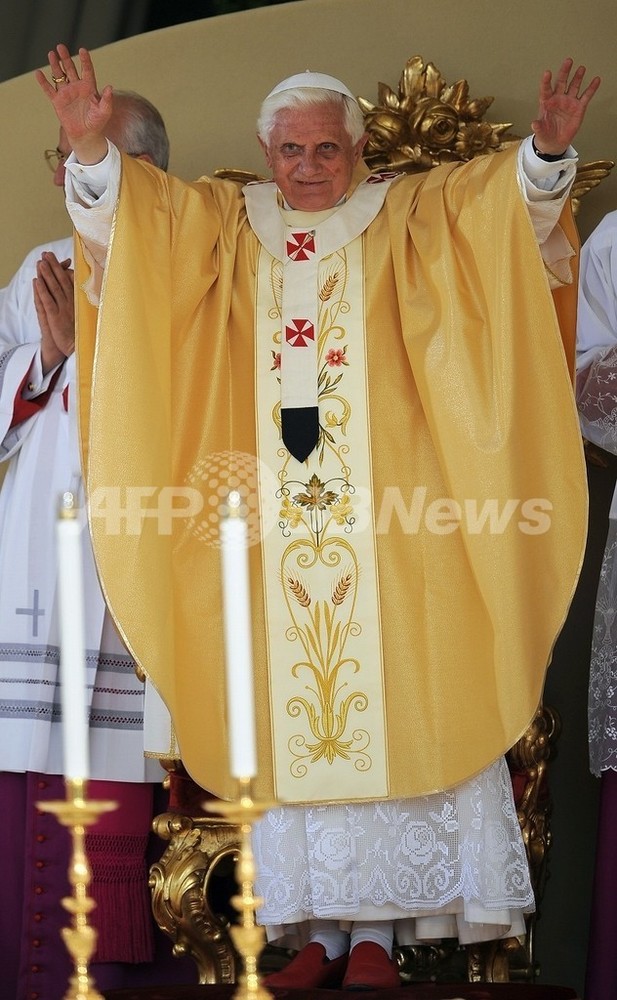 平和構築に尽力した\"教皇ピウス12世\"と第1の使徒\"聖ペテロ\"の銀貨 1939年 平和構築に尽力した 教皇ピウス12世 と第1の使徒 聖ペテロ